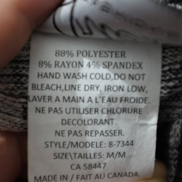 COPY - Artex Fashion geometric contrast dress made in Canada size M - Picture 3 of 9